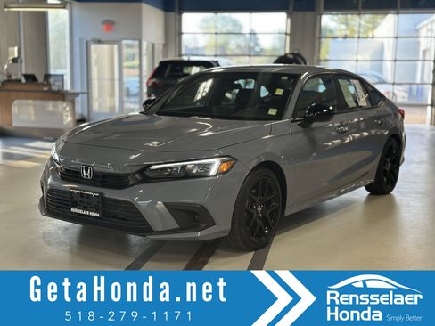 Used 2024 Honda Civic Sport image 1