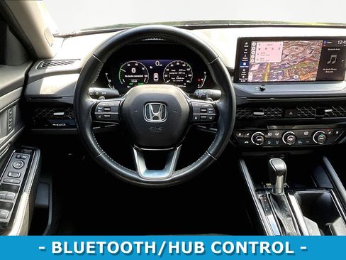 Used 2023 Honda Accord Touring image 9