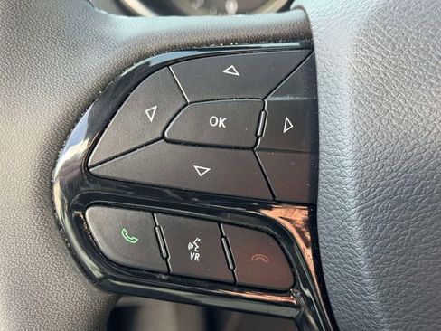 Used 2023 Jeep Cherokee Altitude Lux image 27