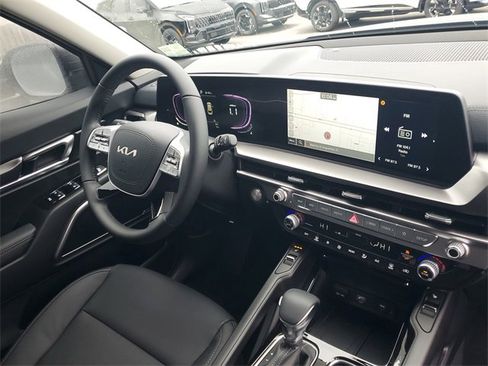 New 2025 Kia Telluride S image 8