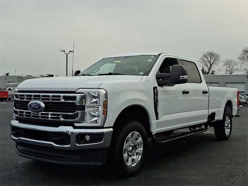 Used 2024 Ford F250 XLT image 6