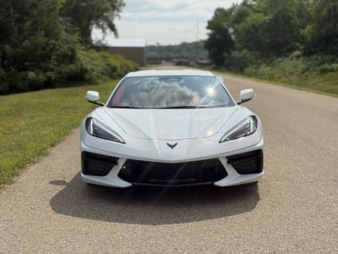Used 2024 Chevrolet Corvette Stingray Premium Cpe w/ 3LT RWD image 3