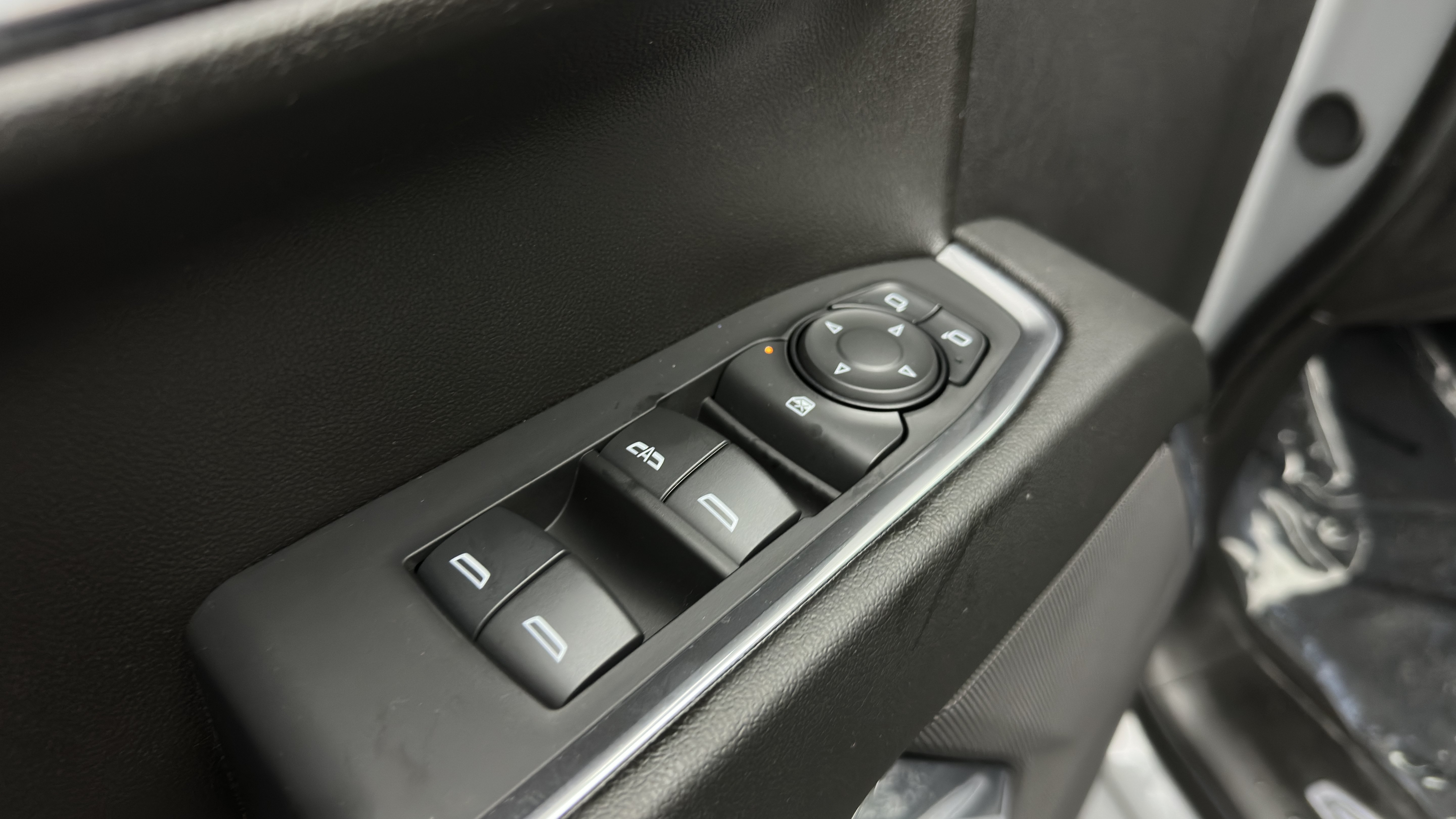 Used 2024 GMC Sierra 1500 Elevation AWD/4WD image 13