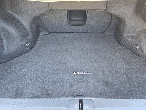 Used 2018 Lexus ES 350 image 32