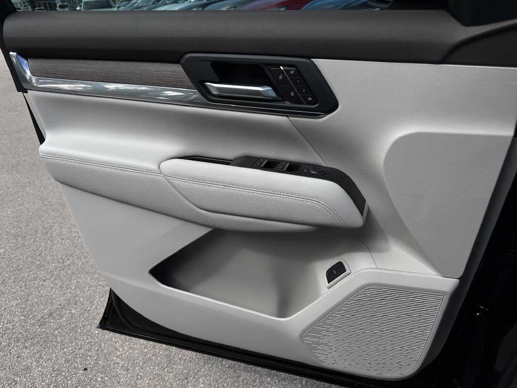 New 2027 GMC Terrain Denali w/ LPO, Floor Liner Package AWD/4WD image 25