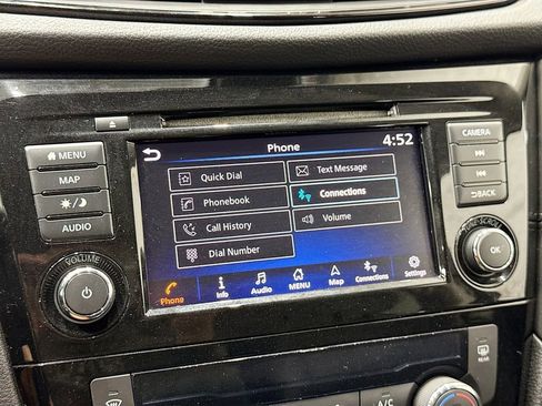 Used 2020 Nissan Rogue SL image 36