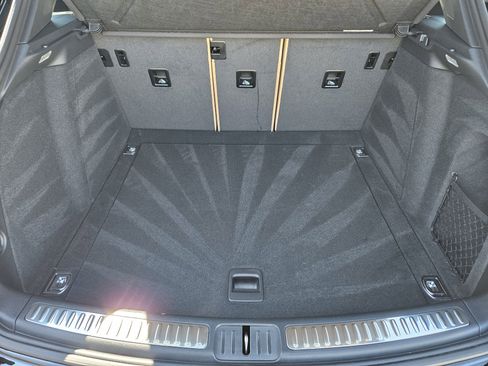 Certified 2026 Porsche Macan image 31