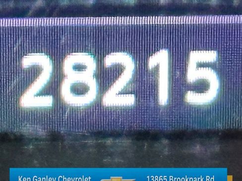 Certified 2022 Chevrolet Silverado 3500 LT w/ Convenience Package image 15