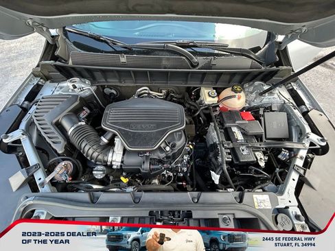 Used 2017 GMC Acadia Denali w/ LPO, Cargo Package FWD image 24