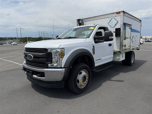 Used 2019 Ford F550 4x4 Regular Cab Super Duty image 16
