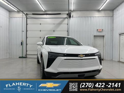 Used 2026 Chevrolet Blazer EV LT FWD image 1