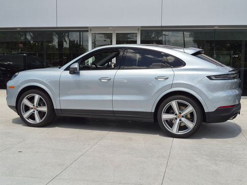 New 2026 Porsche Cayenne Coupe AWD/4WD image 2
