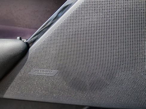 Used 2026 Land Rover Range Rover Velar Dynamic SE image 18