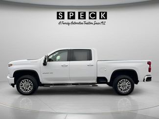 Used 2023 Chevrolet Silverado 2500 High Country w/ Z71 Off-Road Package AWD/4WD video 3