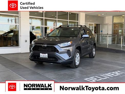 Certified 2023 Toyota RAV4 XLE w/ Convenience Package FWD image 1