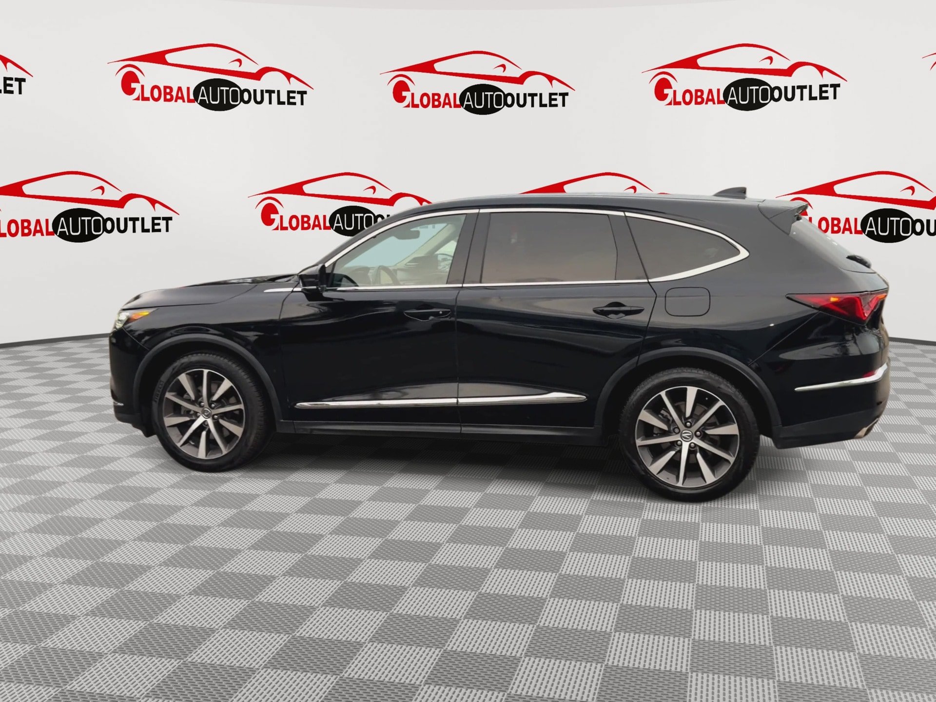 Used 2025 Acura MDX w/ Technology Package FWD image 6
