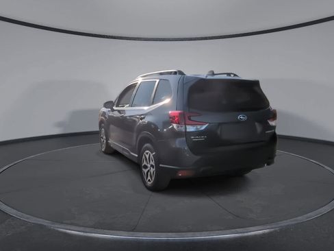 Certified 2023 Subaru Forester Premium image 7