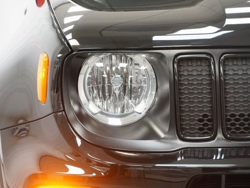 Certified 2023 Jeep Renegade Latitude image 5