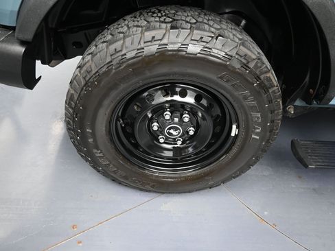 Used 2022 Ford Bronco Black Diamond image 22