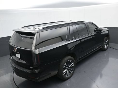 Used 2025 Cadillac Escalade ESV Sport w/ Touring Package AWD/4WD image 36