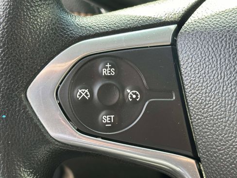 Used 2021 Chevrolet Traverse LS w/ LPO, Cargo Package FWD image 17