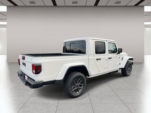New 2026 Jeep Gladiator Sport AWD/4WD image 3