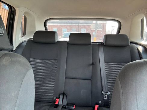 Used 2011 Volkswagen Tiguan S FWD image 7