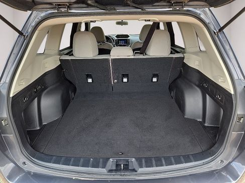 Used 2023 Subaru Forester AWD/4WD image 13