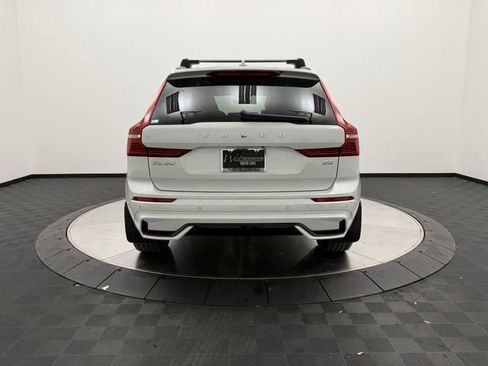 Certified 2023 Volvo XC60 B5 Ultimate w/ Climate Package image 6