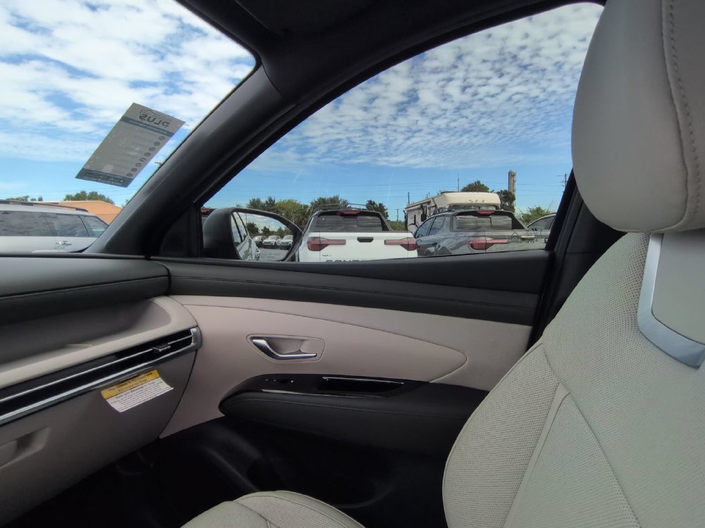 New 2026 Hyundai Tucson Limited FWD image 28