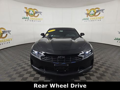 Certified 2022 Chevrolet Camaro LT image 2