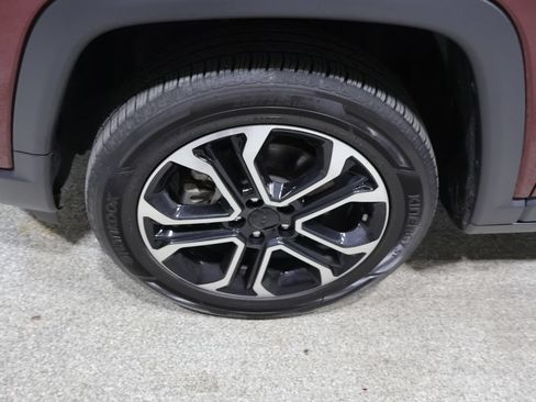 Certified 2022 Jeep Compass Limited AWD/4WD image 11