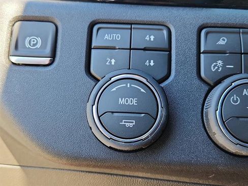 New 2026 Chevrolet Silverado 1500 LTZ w/ LTZ Premium Package image 20