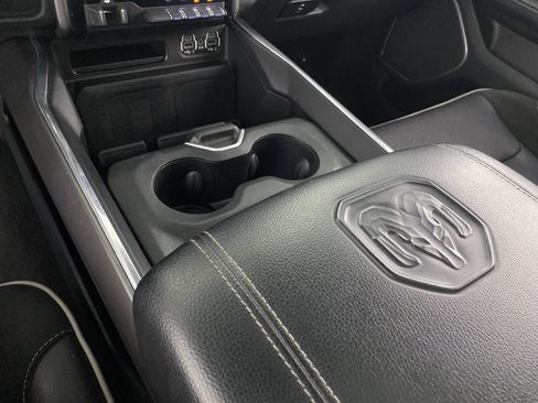 Used 2022 RAM 1500 Laramie AWD/4WD image 31