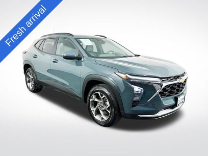 Used 2025 Chevrolet Trax LT w/ LT Convenience Package