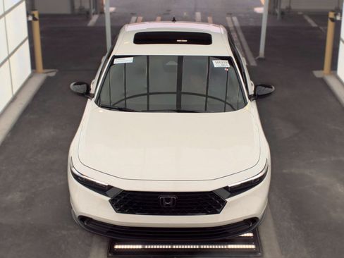 Used 2025 Honda Accord SE image 6