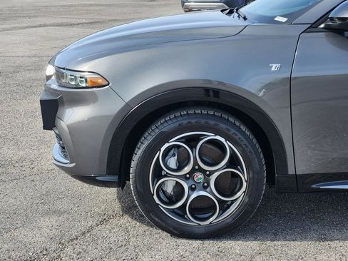 Used 2024 Alfa Romeo Tonale Ti AWD/4WD image 8