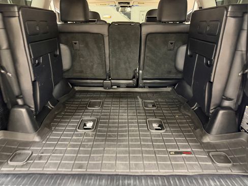 Used 2016 Lexus LX 570 4WD w/ Luxury Package image 24