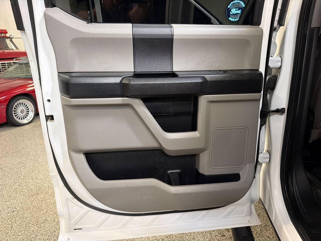 Used 2019 Ford F350 XL w/ Power Equipment Group AWD/4WD image 32