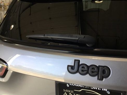 Used 2022 Jeep Compass High Altitude AWD/4WD image 16
