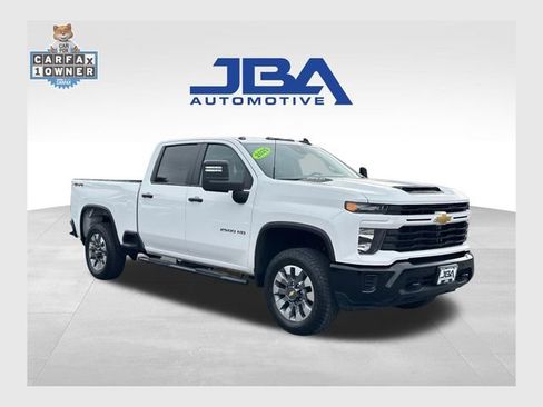 Used 2025 Chevrolet Silverado 2500 Custom w/ Custom Value Package image 1