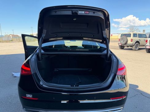 Used 2025 Mercedes-Benz C 300 4MATIC Sedan image 27