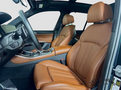 Used 2023 BMW X5 M50i image 11