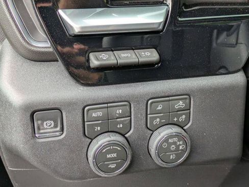 New 2026 Chevrolet Silverado 1500 High Country w/ High Country Premium Package AWD/4WD image 15