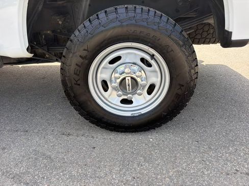 Used 2022 Ford F350 XL w/ Power Equipment Group AWD/4WD image 30