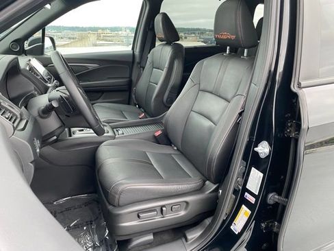 Certified 2023 Honda Passport TrailSport image 23