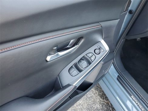 Certified 2024 Nissan Sentra SR w/ SR Premium Package image 12