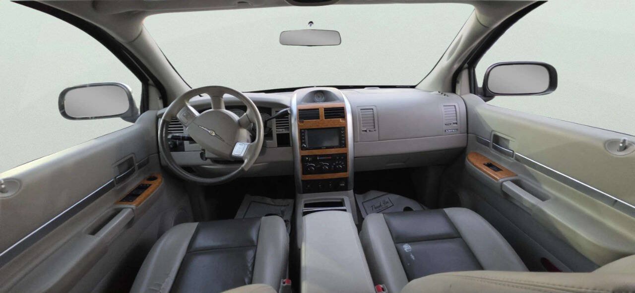 Used 2008 Chrysler Aspen Limited AWD/4WD image 7