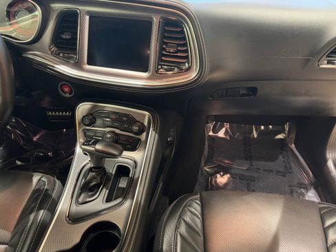 Used 2020 Dodge Challenger SRT Hellcat image 16
