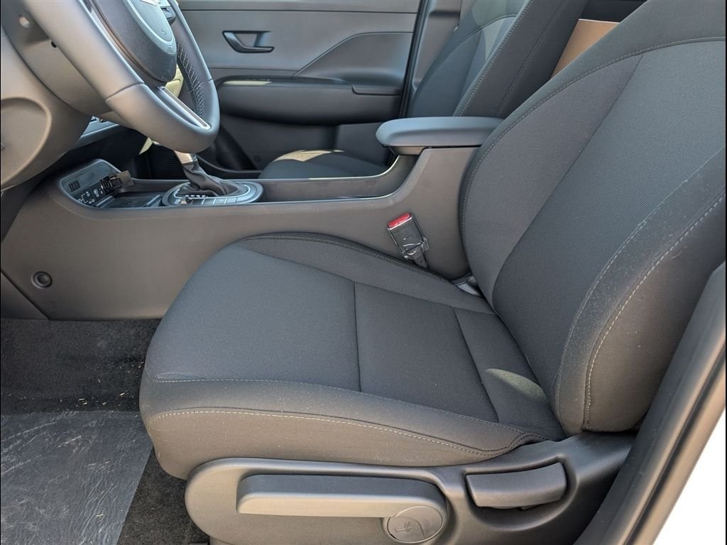 Used 2026 Hyundai Kona SEL Sport FWD image 11